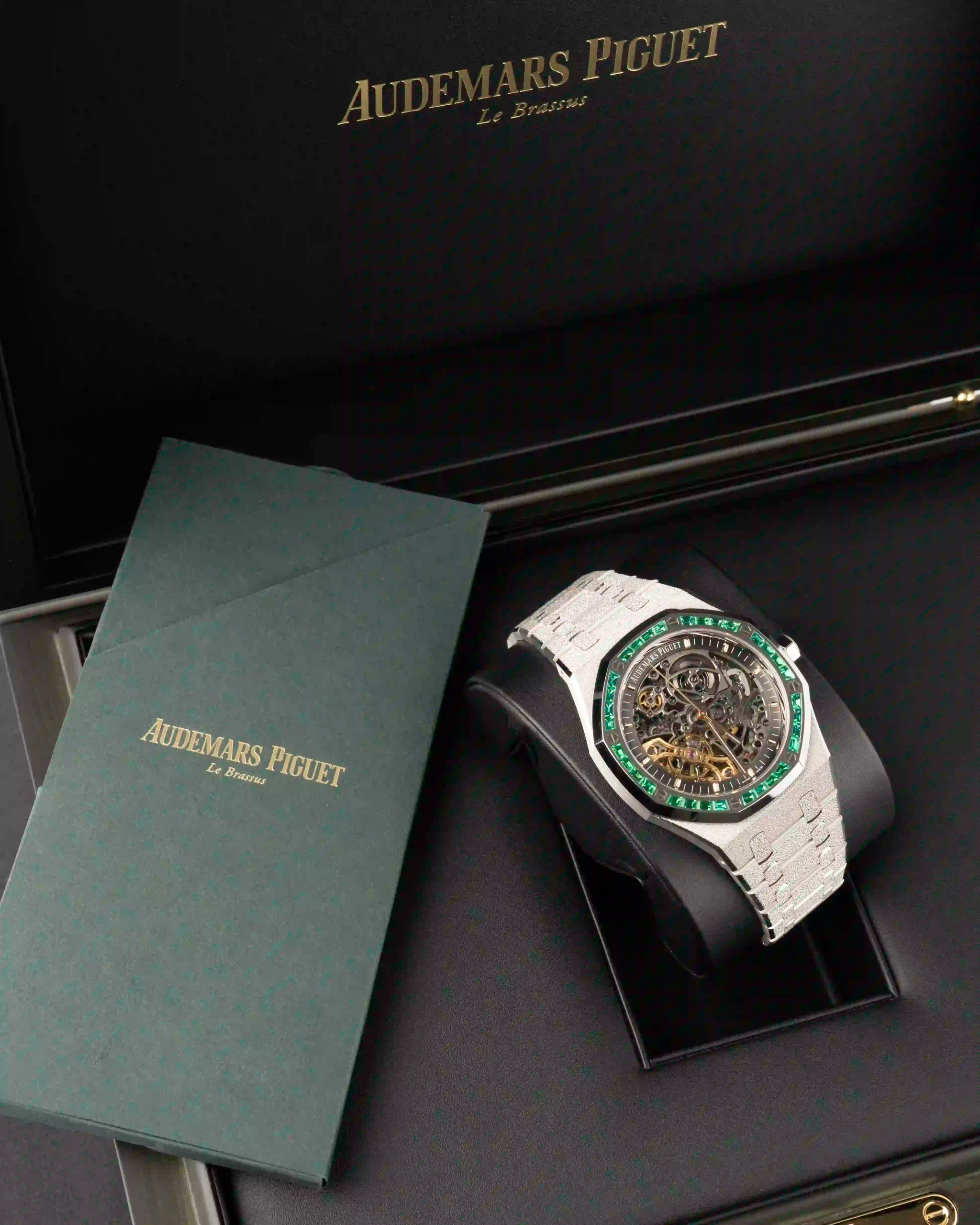 6 Ways To Style Your Audemars Piguet Royal Oak